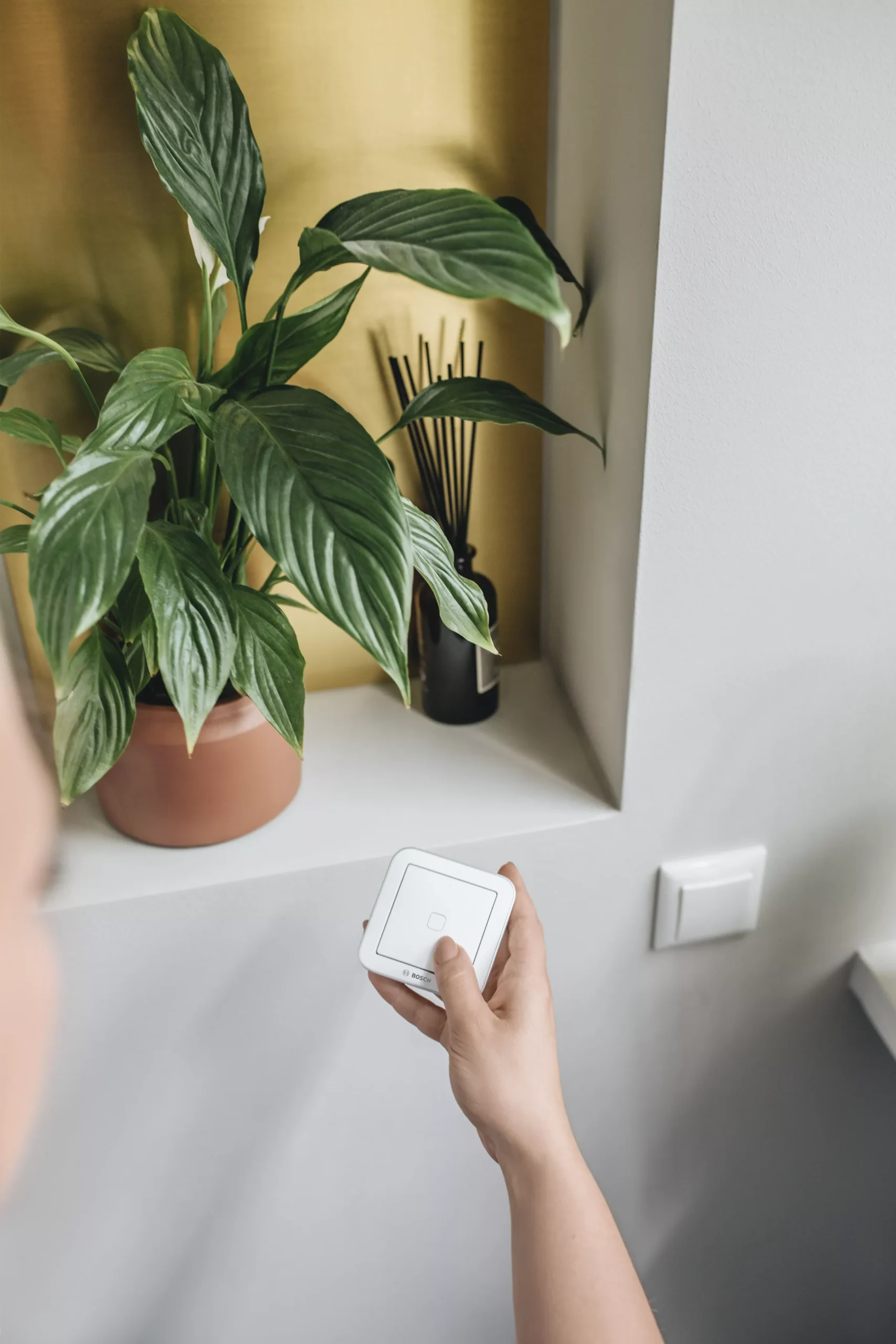 Bosch Smart Home Flex White Matt Automation Switch 2 Bosch Smart Home Flex White Matt Automation Switch - Image 2