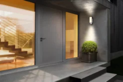 Bosch Smart Home SVO-1601-220 Mains-powered All-in-one Camera, Silver -Master Yale Shop bosch smart home svo 1601 220 mains powered all in one camera silver8717332994984 07i scaled