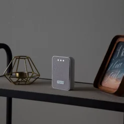 Byron White & Grey Wireless Battery & Mains-powered Door Chime Kit DBY-22324UK -Master Yale Shop byron white grey wireless battery mains powered door chime kit dby 22324uk8711658439945 02i bq