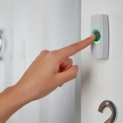 Byron White Wireless Battery & Mains-powered Door Chime Kit -Master Yale Shop byron white wireless battery mains powered door chime kit8711658433615 33i bq