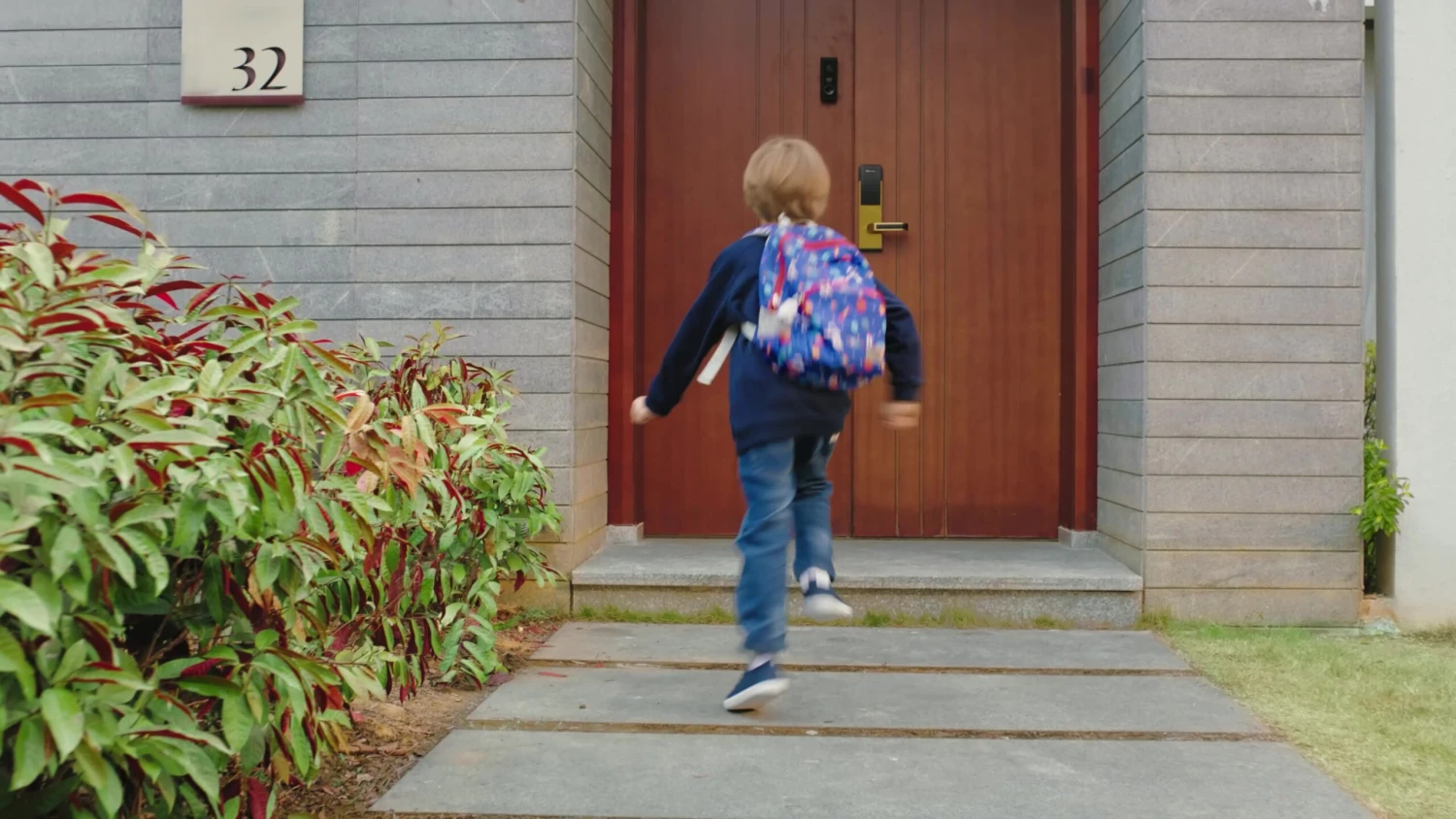 Eufy Black Wireless Video Doorbell With Homebase 2 Eufy Black Wireless Video Doorbell With Homebase - Image 2