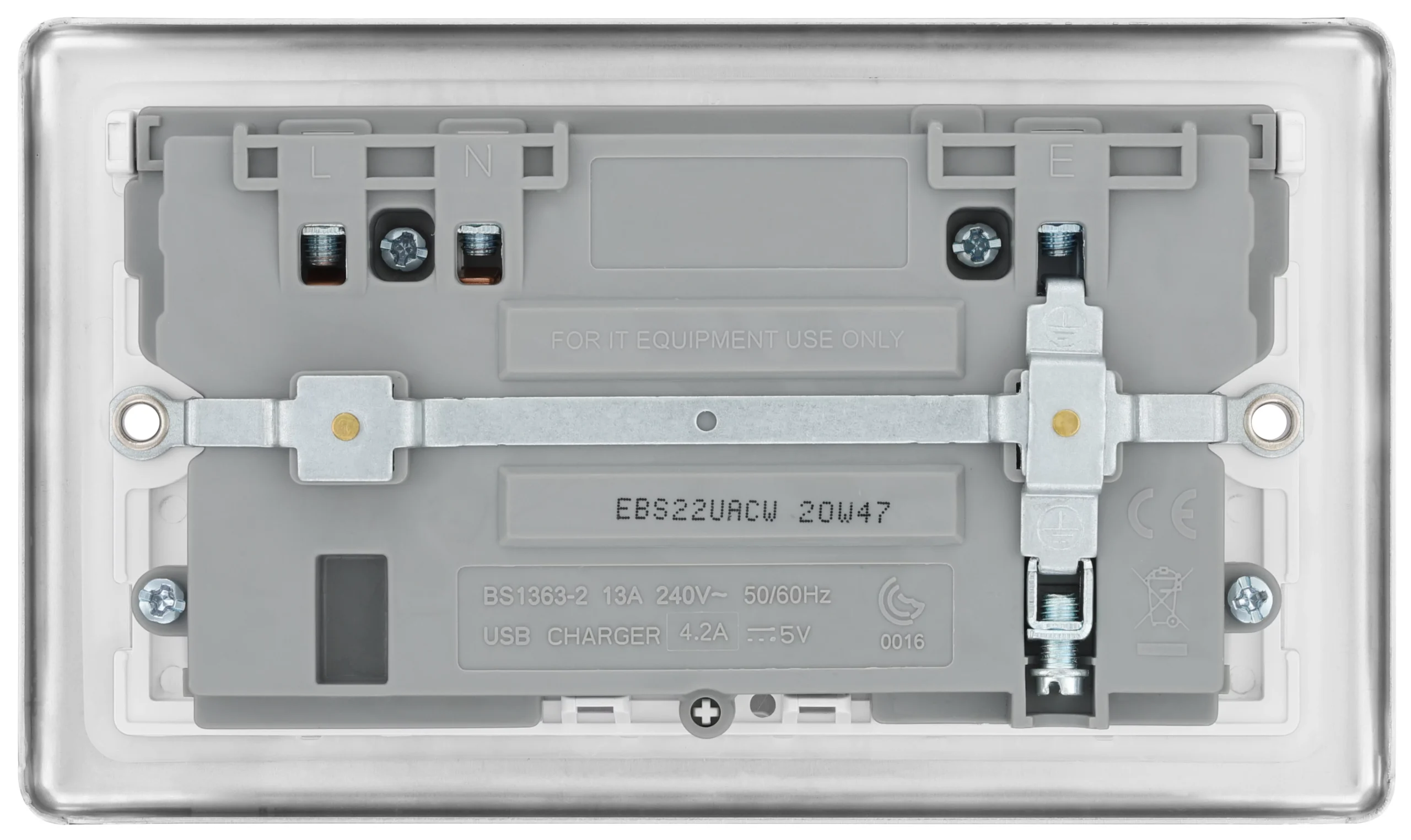GoodHome Brushed Steel Double 13A Switched Socket With USB X2 4.2A & White Inserts 4 GoodHome Brushed Steel Double 13A Switched Socket With USB X2 4.2A & White Inserts - Image 4
