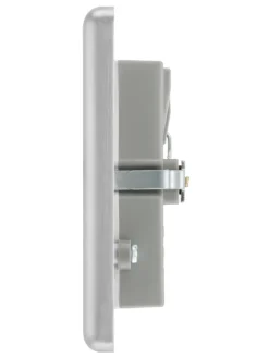 GoodHome Brushed Steel Double 13A Unswitched Socket With USB X4 & White Inserts 10 GoodHome Brushed Steel Double 13A Unswitched Socket With USB X4 & White Inserts -Master Yale Shop goodhome brushed steel double 13a unswitched socket with usb x4 white inserts5059340132761 05c scaled