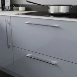 GoodHome Cacao Chrome Effect Kitchen Cabinets Pull Handle (L)352mm 9 GoodHome Cacao Chrome Effect Kitchen Cabinets Pull Handle (L)352mm -Master Yale Shop goodhome cacao chrome effect kitchen cabinets pull handle l 352mm5059340482064 01i scaled