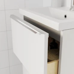 GoodHome Imandra Chrome Effect Bathroom Edge Handle (L)500mm -Master Yale Shop goodhome imandra chrome effect bathroom edge handle l 500mm5059340399638 01i scaled