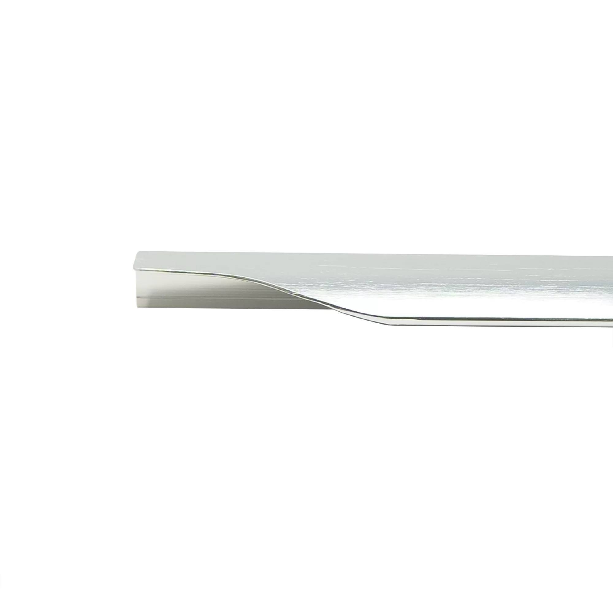 GoodHome Imandra Silver Effect Bathroom Edge Handle (L)600mm 2 GoodHome Imandra Silver Effect Bathroom Edge Handle (L)600mm - Image 2