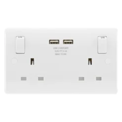 LAP White Double 13A Switched Socket With USB X2 3.1A & White Inserts