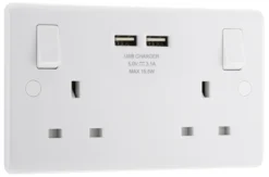 LAP White Double 13A Switched Socket With USB X2 3.1A & White Inserts -Master Yale Shop lap white double 13a switched socket with usb x2 3 1a white inserts5052931646098 03c scaled