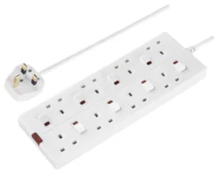 Masterplug 8 Socket 13A Switched White Extension Lead, 2m