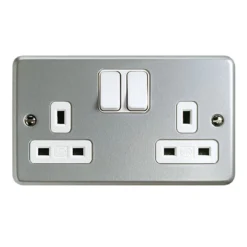 MK 13A Grey 2 Gang Switched Metal-clad Socket With White Inserts