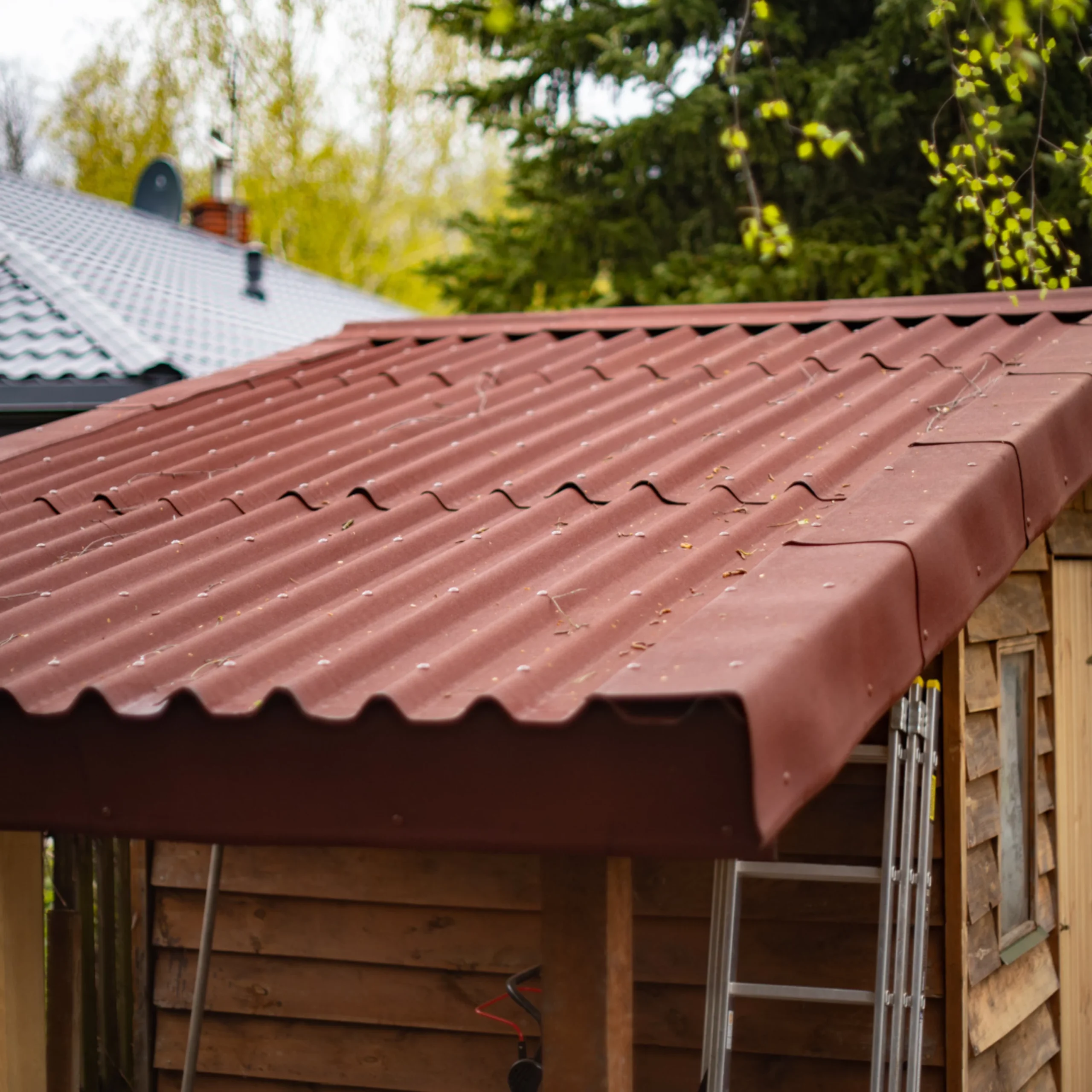 Onduline Red Bitumen Ridge Piece (L)1000mm (W)420mm 3 Onduline Red Bitumen Ridge Piece (L)1000mm (W)420mm - Image 3