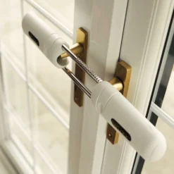 Patlock White Keyless Ratchet French Door Lock, (H)65mm (W)390mm -Master Yale Shop patlock white keyless ratchet french door lock h 65mm w 390mm5012030100013 01bq