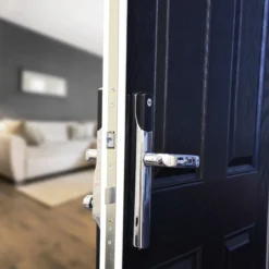 Yale Conexis L2 Polished Chrome-plated Smart Digital Door Lock -Master Yale Shop yale conexis l2 polished chrome plated smart digital door lock5011802389366 03i bq scaled